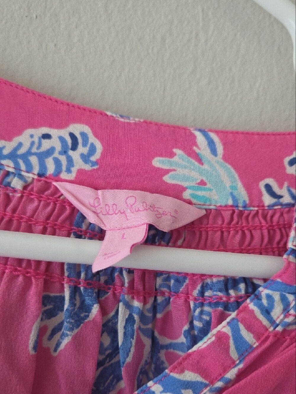 Lilly Pulitzer Pink Blue Floral  100% Silk V-Neck Tunic - Picture 2 of 7